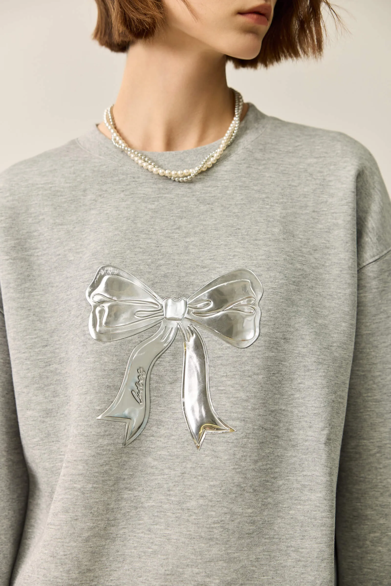 LILY Elegant Youthful Bow Crewneck Sweatshirt