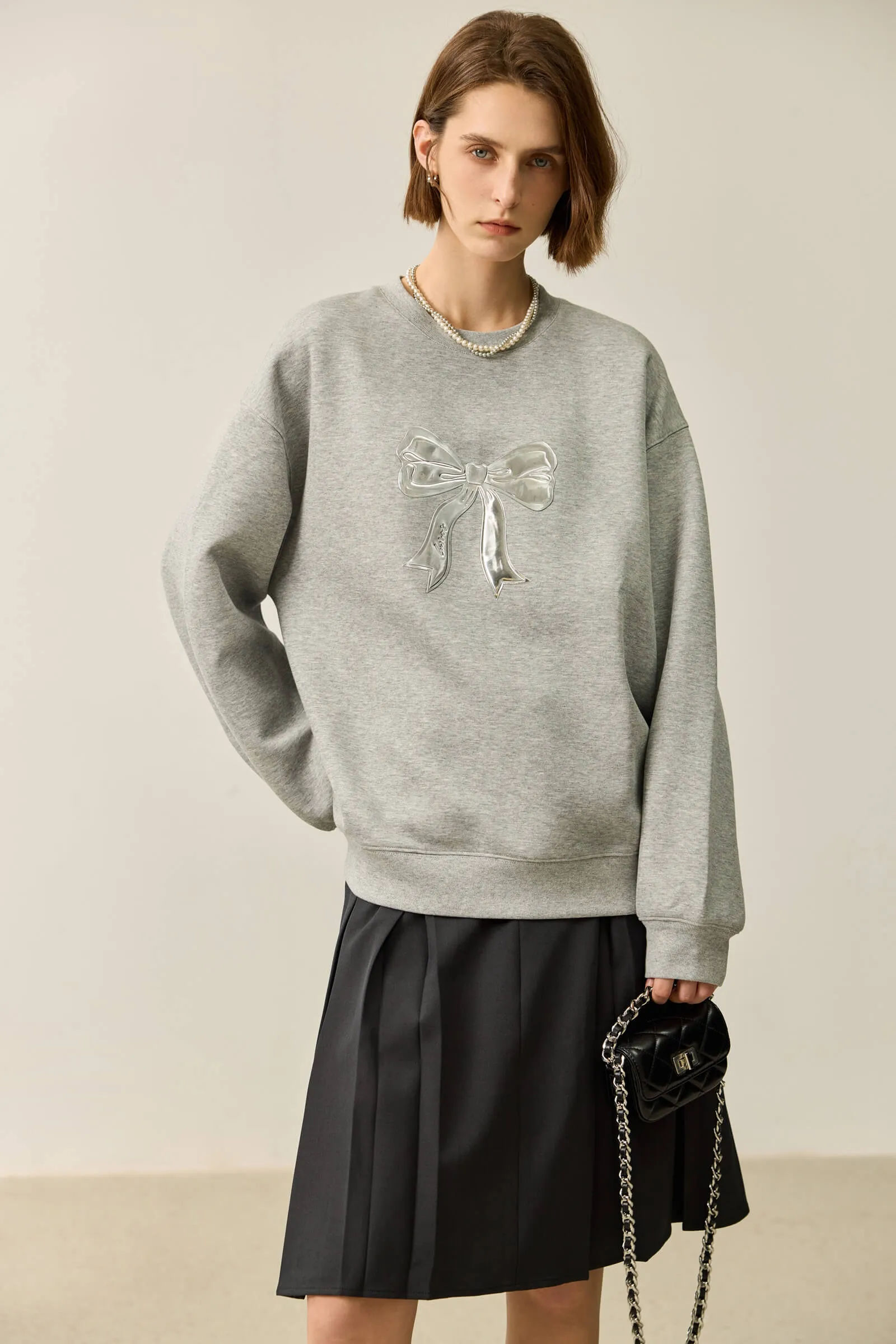 LILY Elegant Youthful Bow Crewneck Sweatshirt